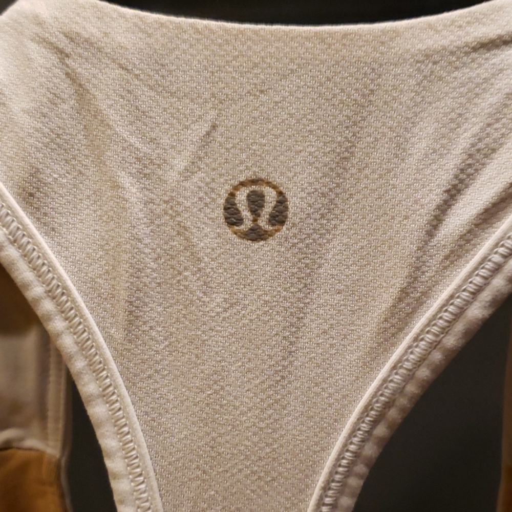 LULULEMON TOP SIZE 6 - Picture 3 of 3